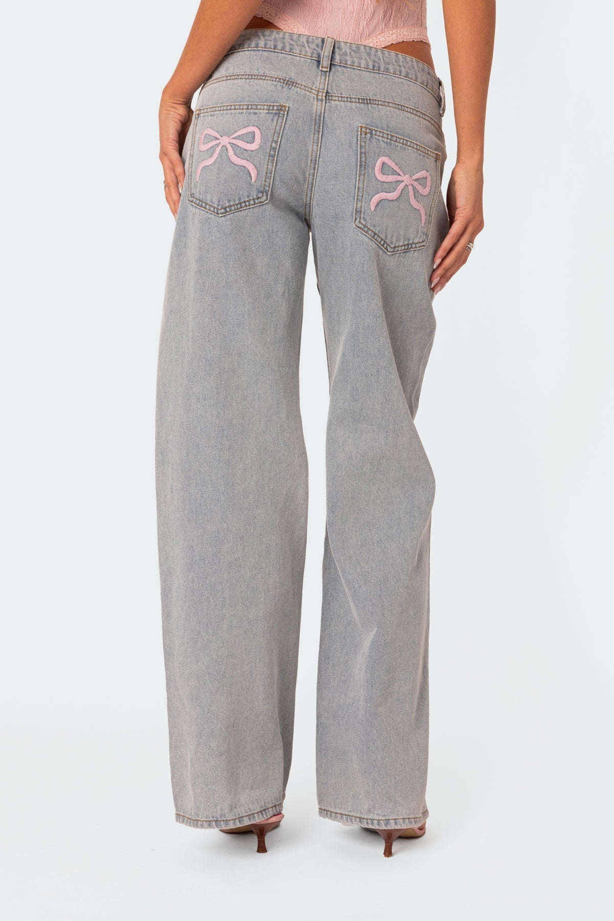 EMMA - Flaired jeans strikjes